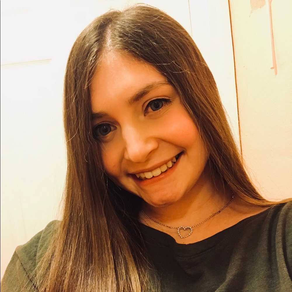 Meet your Posher, Alyson